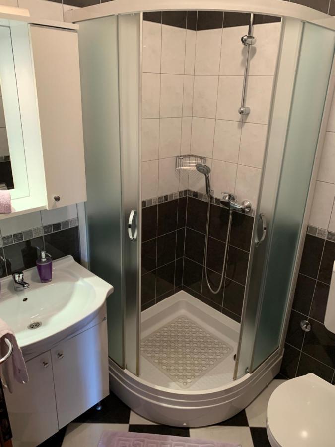 Apartmani Dora I Kati Orebic Ngoại thất bức ảnh
