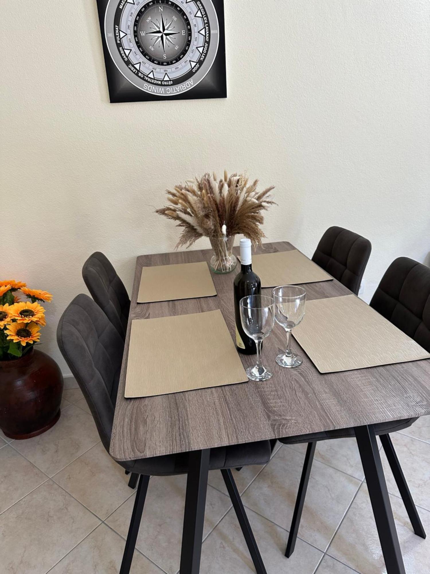 Apartmani Dora I Kati Orebic Ngoại thất bức ảnh