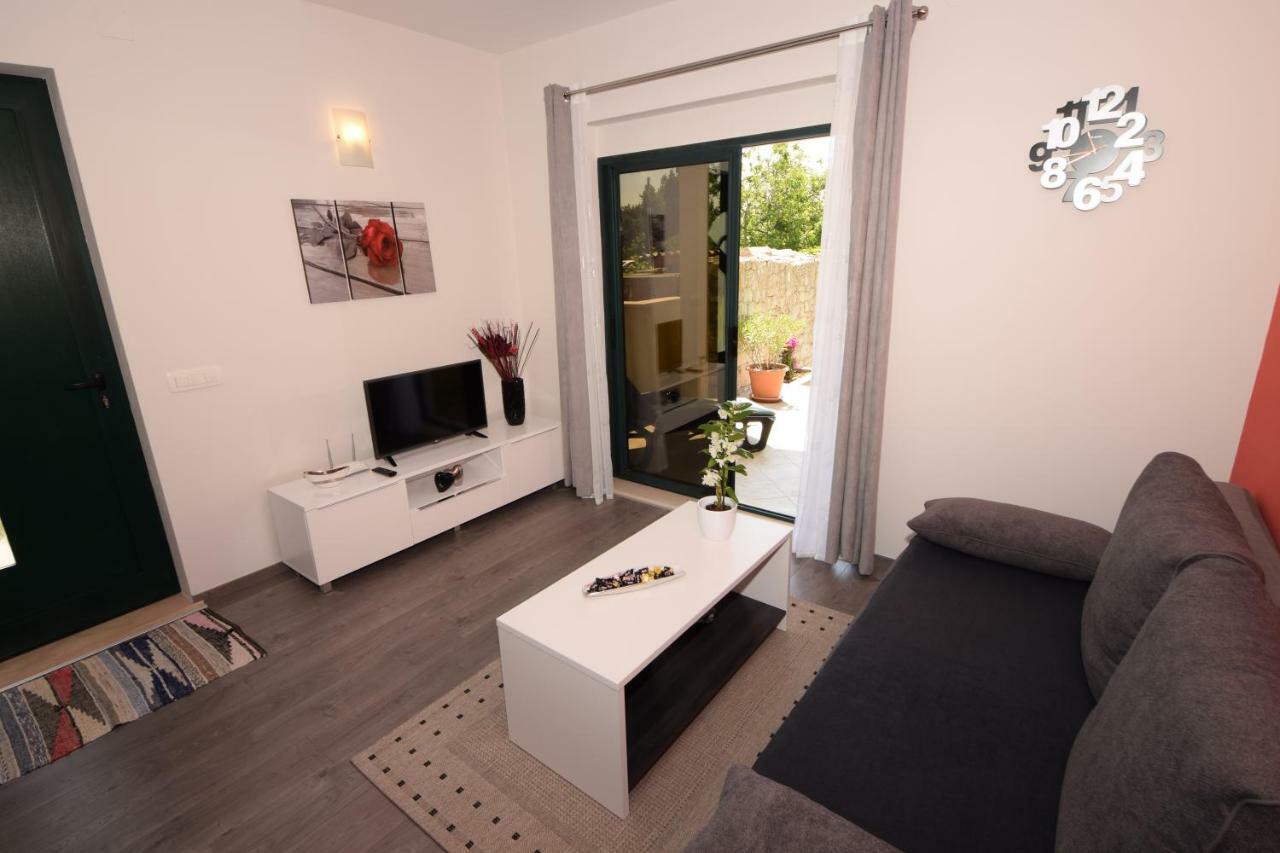 Apartmani Dora I Kati Orebic Ngoại thất bức ảnh