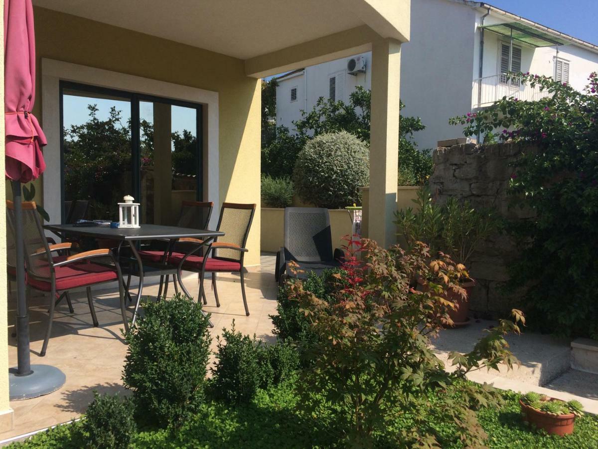 Apartmani Dora I Kati Orebic Ngoại thất bức ảnh