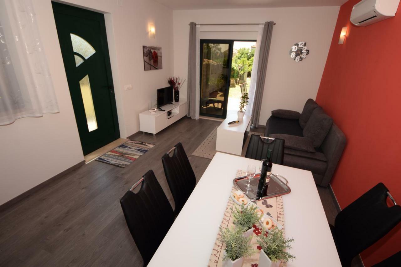 Apartmani Dora I Kati Orebic Ngoại thất bức ảnh