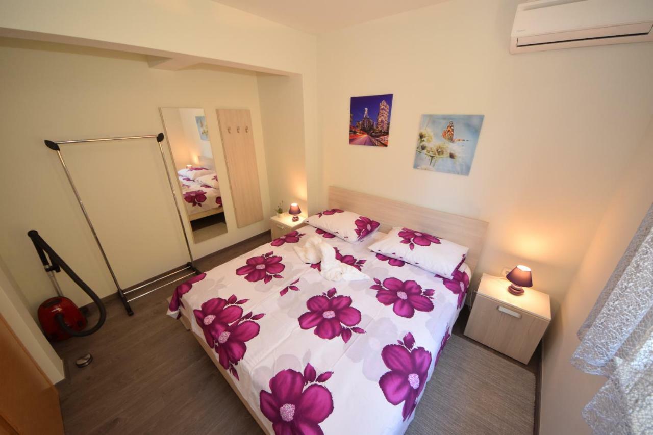 Apartmani Dora I Kati Orebic Ngoại thất bức ảnh